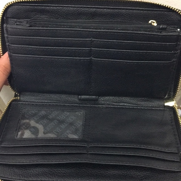 Steve Madden women’s black and gold wallet​ - Picture 4 of 11